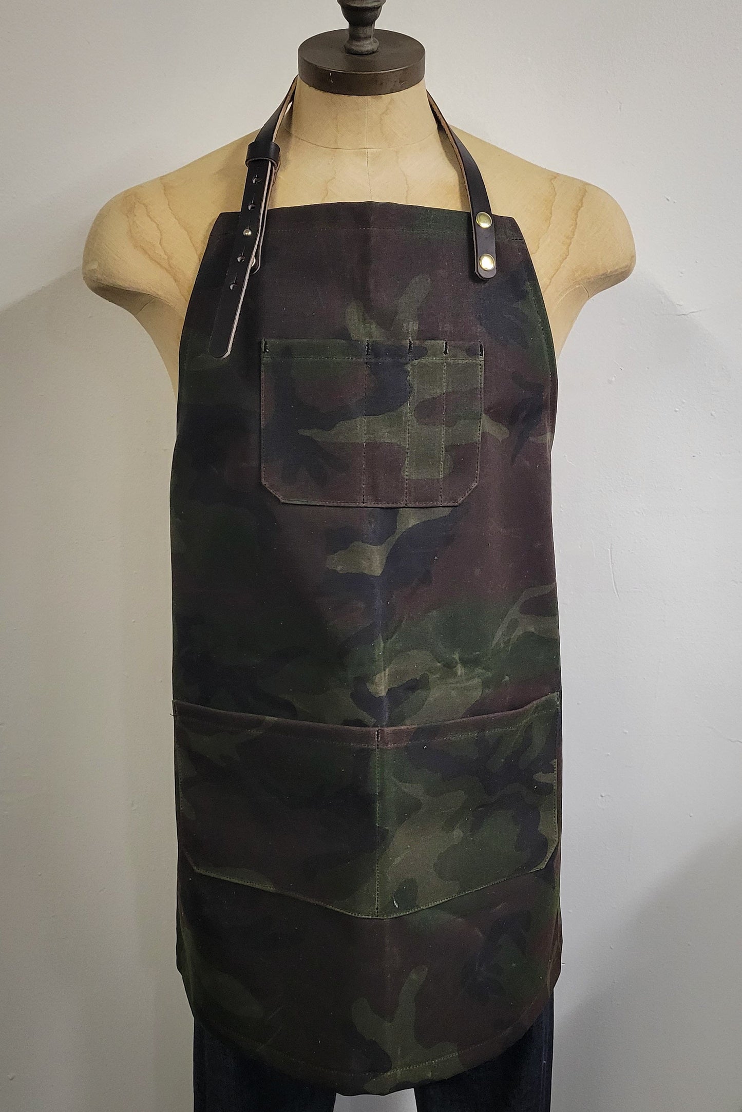 Canvas Apron - 16oz. Camo Waxed Canvas