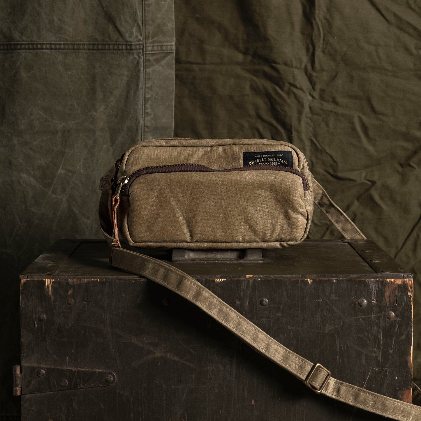 Pointer Crossbody Bag - Field Tan