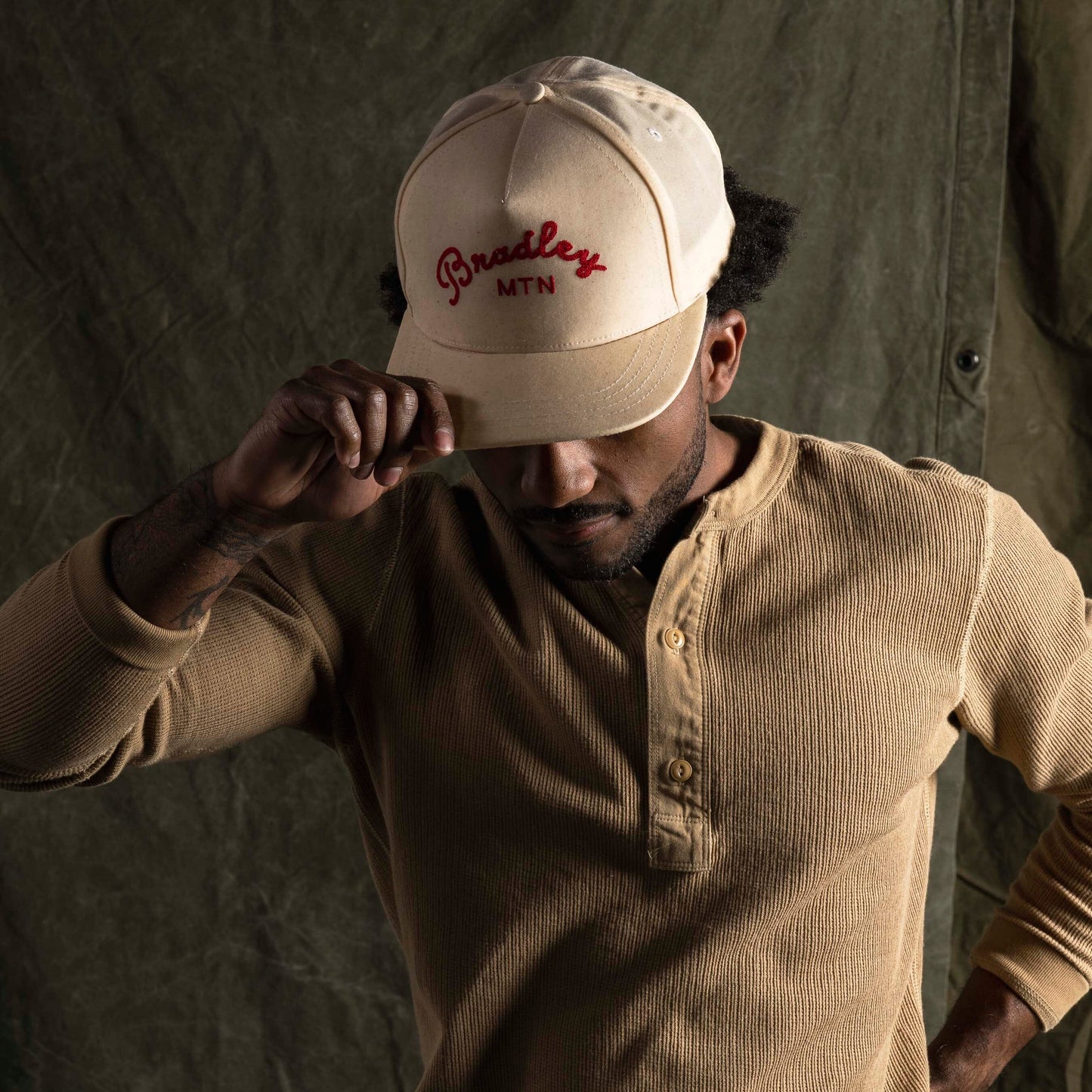 Chainstitch Camper Hat - Oatmeal/Red