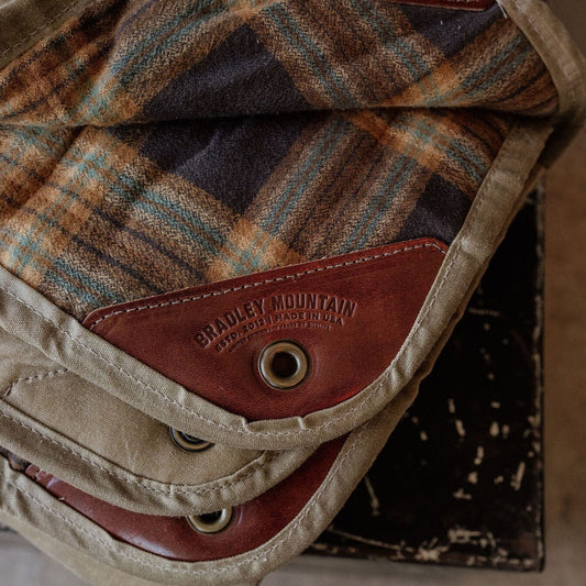 Insulated Waxed Camp Blanket - Field Tan