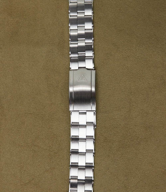 The Rivet Bracelet