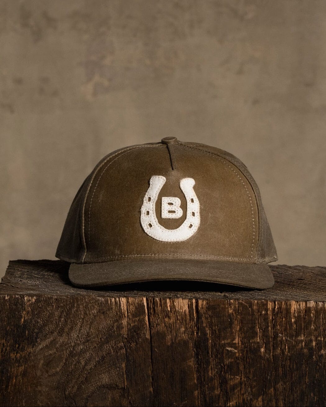 Horseshoe Appliqué Hat - Waxed Field Tan